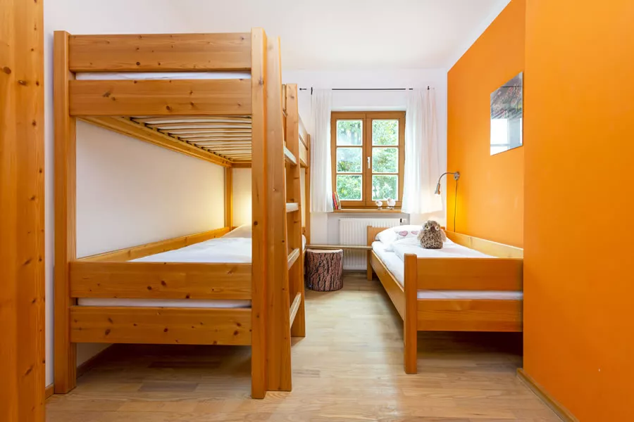 Schlafzimmer mit Etagenbett Ferienwohnung Mohnblume